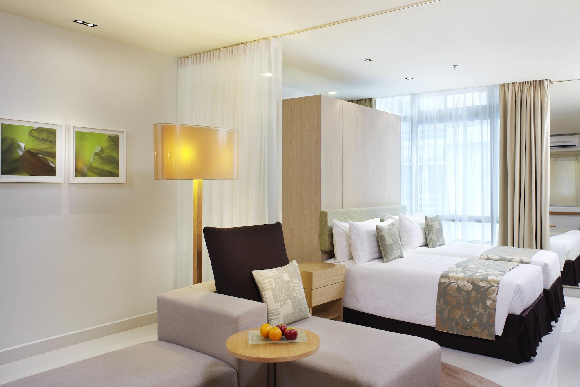 Parkroyal Serviced Suites Kuala Lumpur Exterior photo Deluxe Room