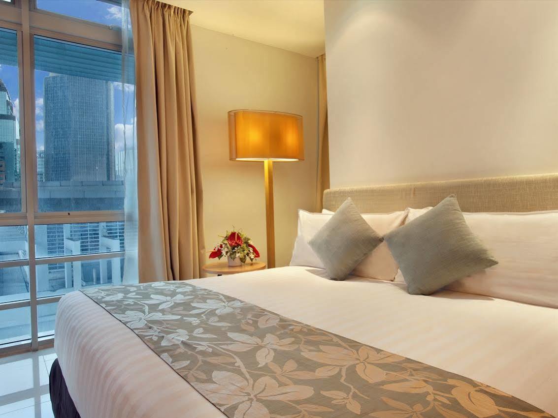 Parkroyal Serviced Suites Kuala Lumpur Exterior photo A bedroom at the hotel